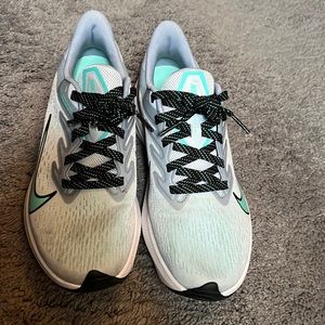 Nike zoom running shoes